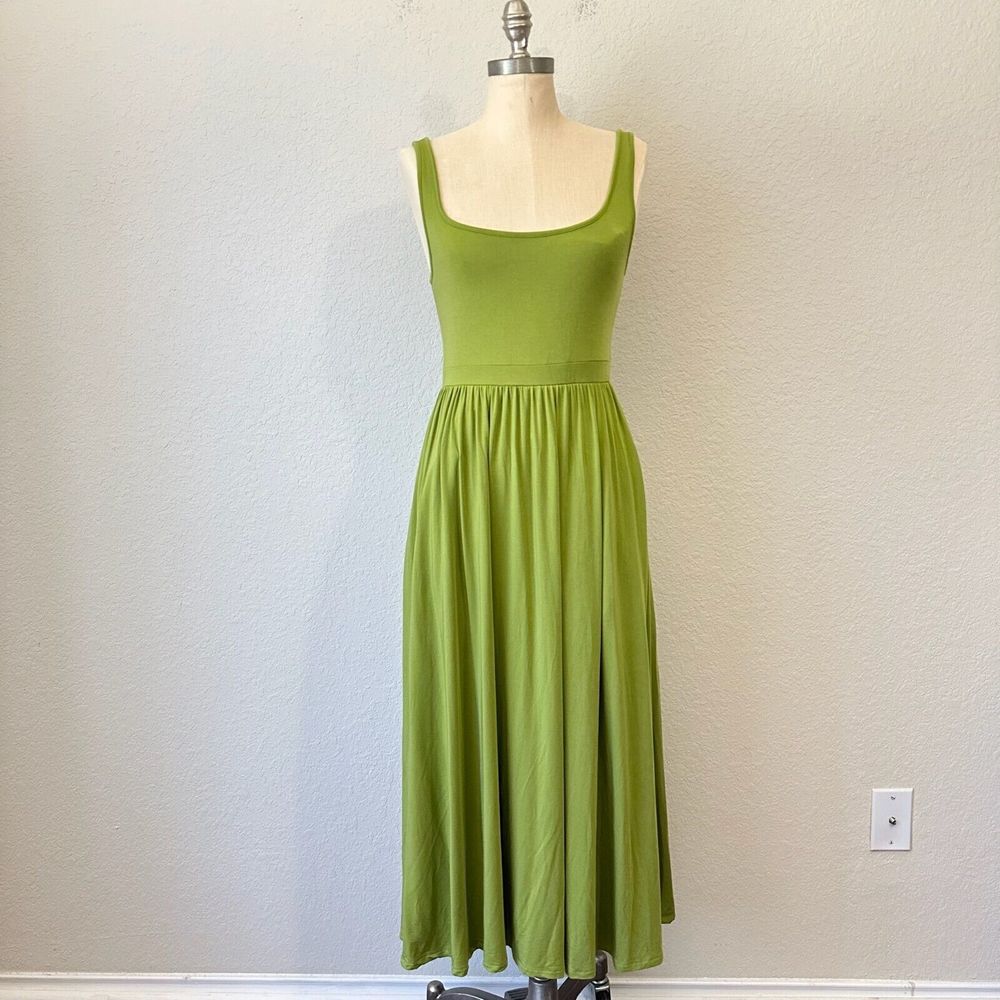 ARITZIA WILFRED Market Square Neck Midi Tank Dress in Succulent Green